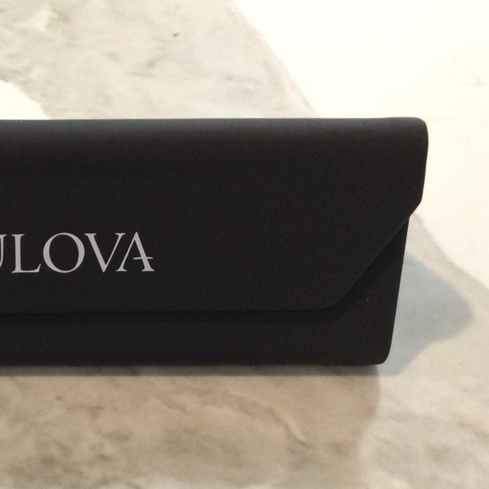 Bulova Triangular Foldable Eyeglass/Sunglass Leat… - image 4